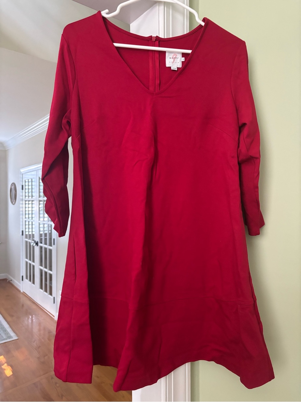 The Nines by HATCH Red V-Neck Mini Maternity Dress - Picture 2 of 3